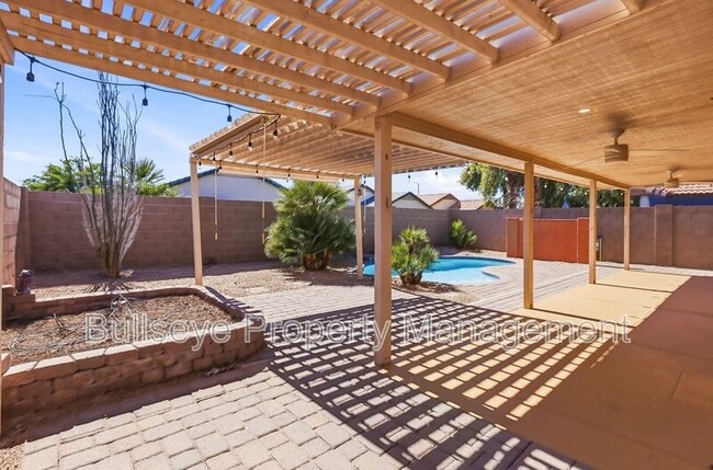 Building Photo - 3001 W Matthew Dr