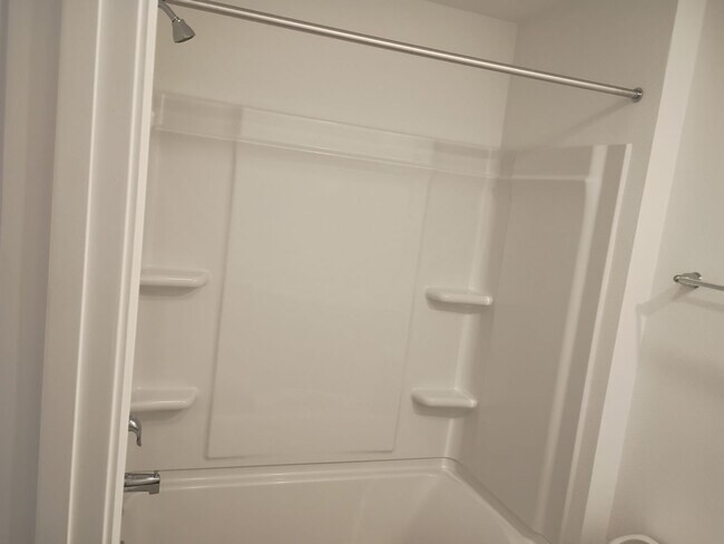 Building Photo - 5659 Ansley St