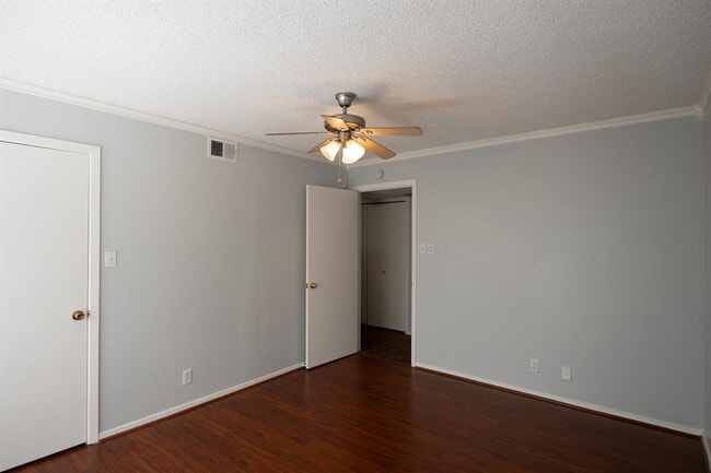 Building Photo - 2110 Rio Grande St