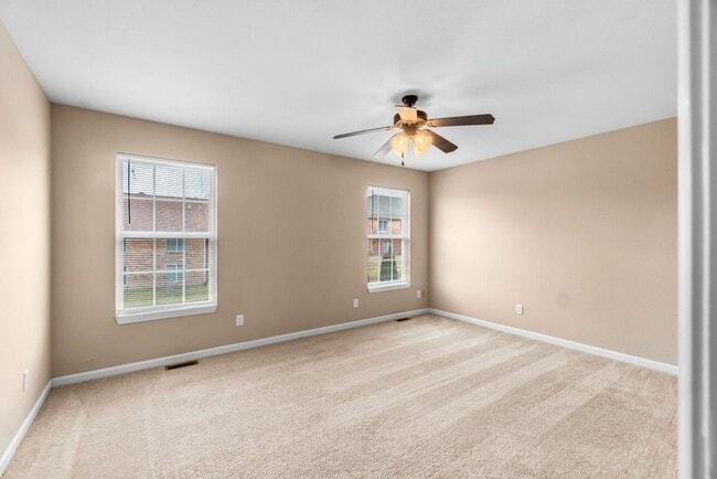 Building Photo - 2862 Larkspur Ct