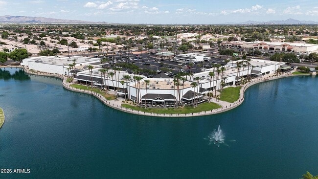 Building Photo - 1825 W Ray Rd