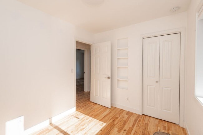 Building Photo - Quintessential Bend Living - 3 Bed | 2 Bat...