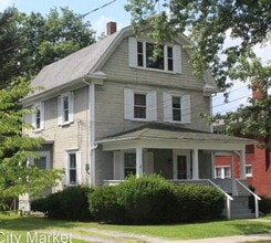 Building Photo - nce513