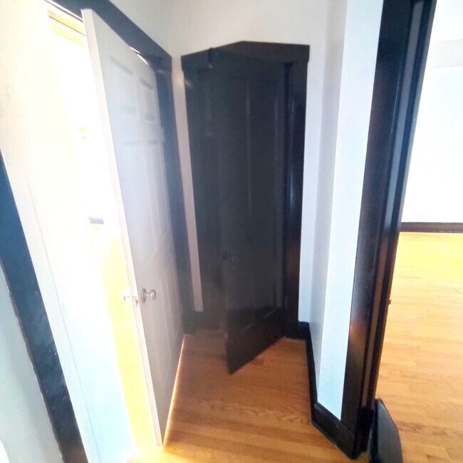 Building Photo - 7746 S Jeffery Blvd