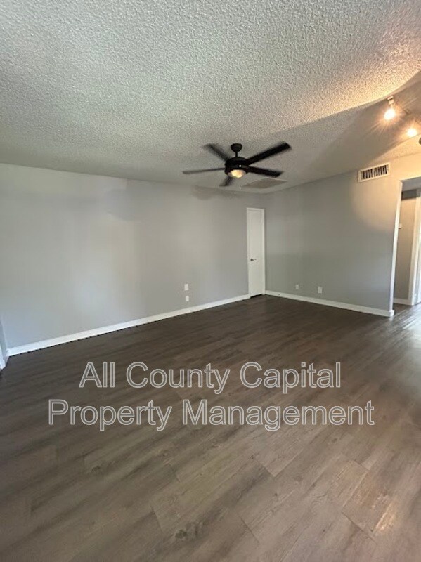 Building Photo - 3436 Willowrun Dr