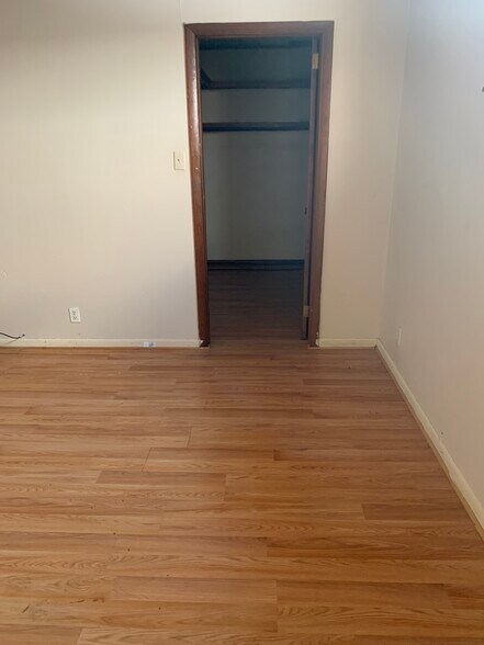 Building Photo - 139 N Gallatin Ave