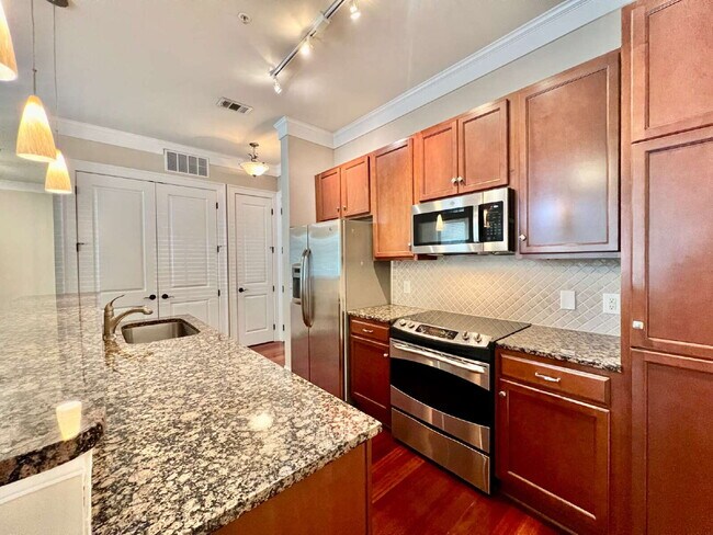 Building Photo - MYERS PARK! Welcome to your new home in Charlotte, NC!