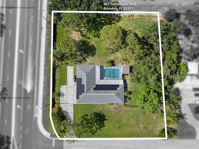 Building Photo - 903 Tomahawk Trail