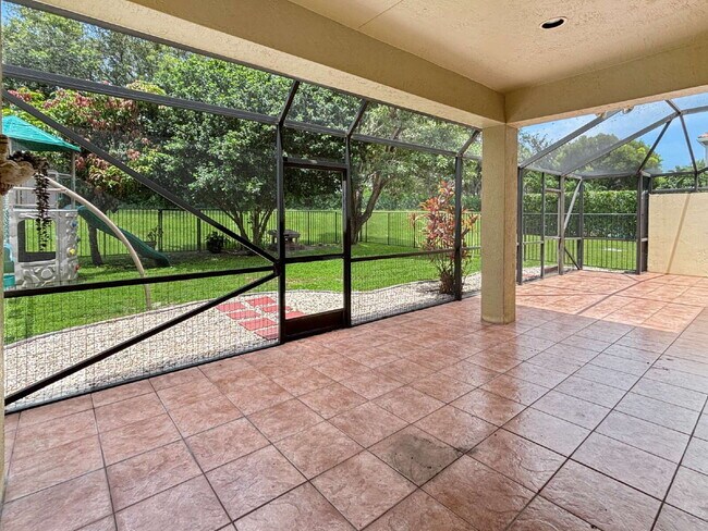 Building Photo - Beautiful 4BR Home in Gated Wellington Shores | Fenced Yard | Resort-Style Amenities