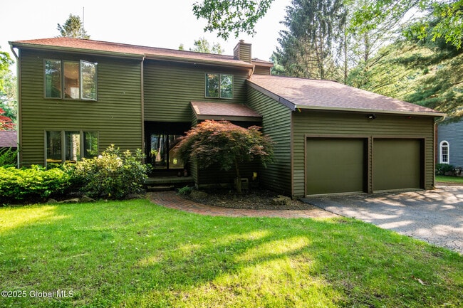 Building Photo - 13 Robinwood Dr