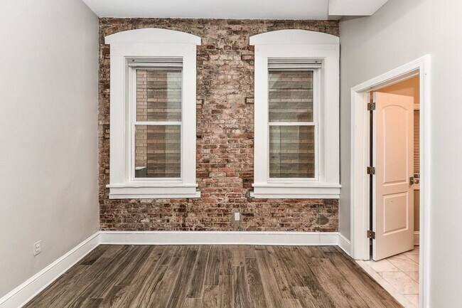 Building Photo - 1227 15th St NW
