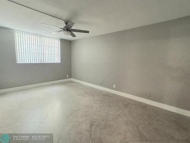 Building Photo - 1421 S Ocean Blvd