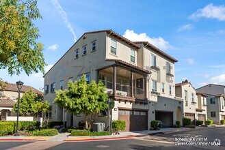 Building Photo - 718 Raines Terrace