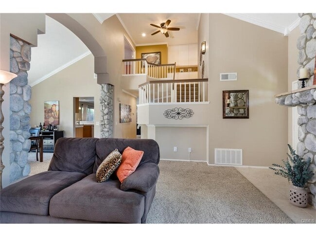 Building Photo - 2482 Sena St