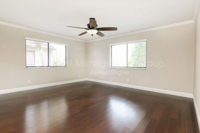 Building Photo - 1096 Azalea Ln