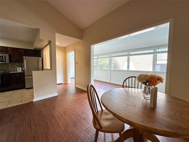 Building Photo - 2574 Marilee Ln
