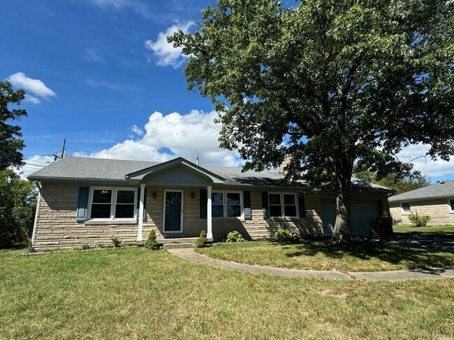 Building Photo - 101 Rainbow Dr