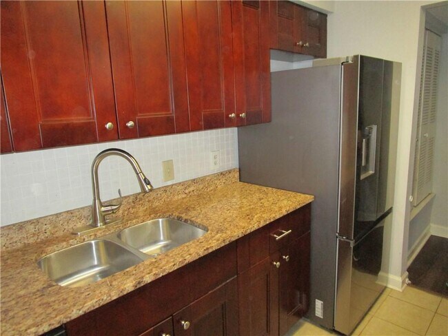 Building Photo - 4003 Wingate Way