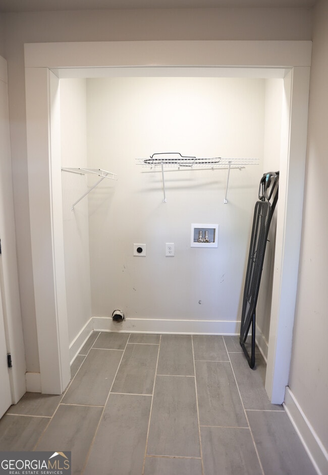 Building Photo - 68 Hayes St