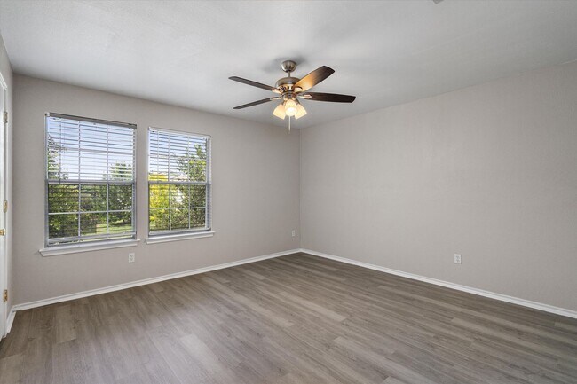 Building Photo - 142 Jack Rabbit Ln