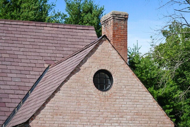 Building Photo - 50 Orchard Rd