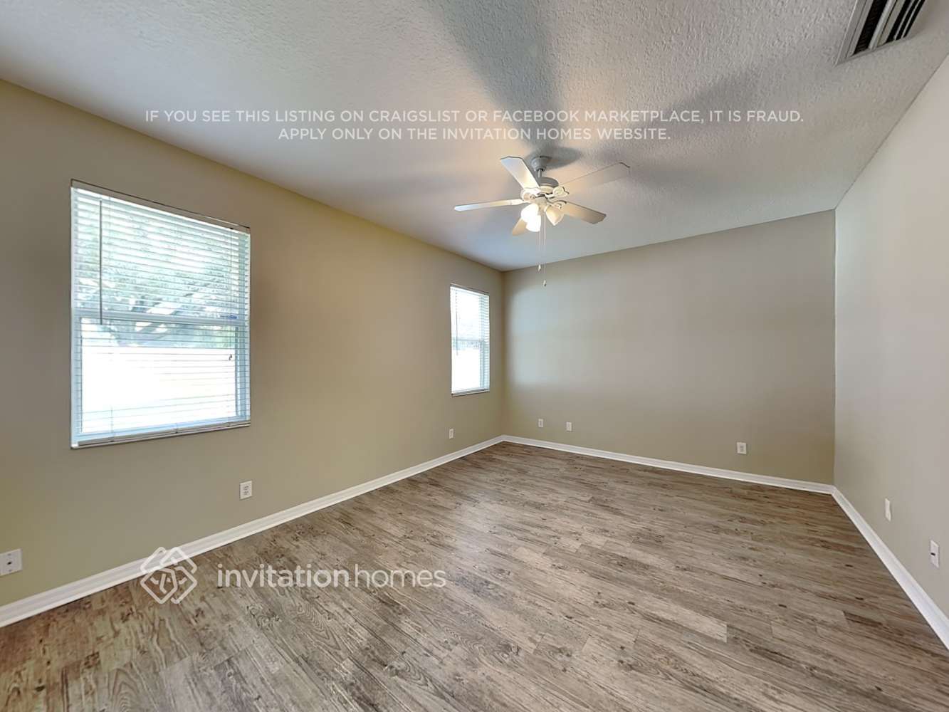 Building Photo - 6330 36th Ct E