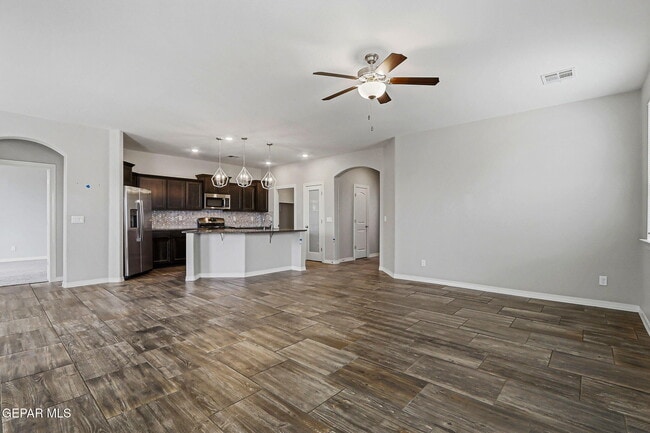 Building Photo - 4717 Christian Azcarate St