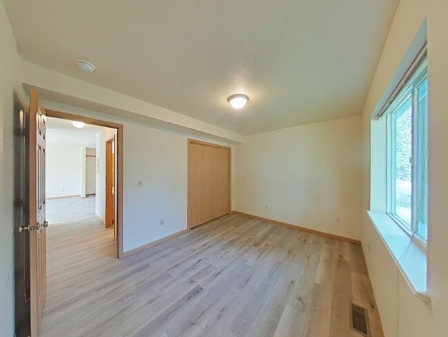 Building Photo - 2491 Wheeler Dr
