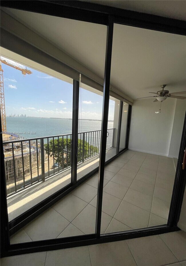 Building Photo - 1865 Brickell Ave