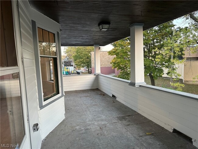 Building Photo - 14223 Glenside Rd