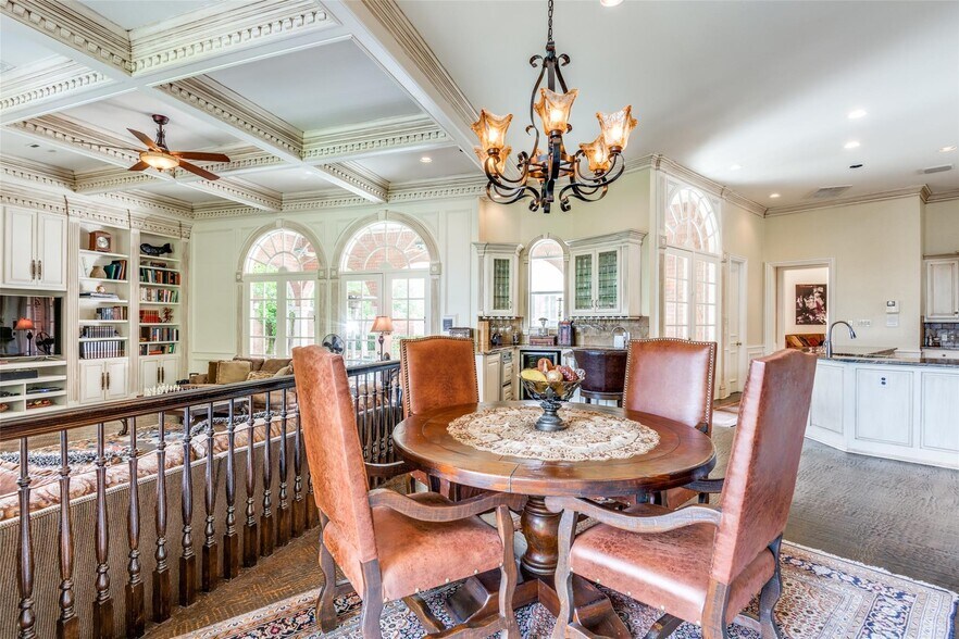 Building Photo - 17624 Woods Edge Dr