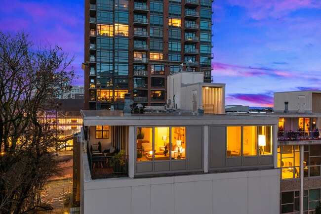 Building Photo - 1000 Union St