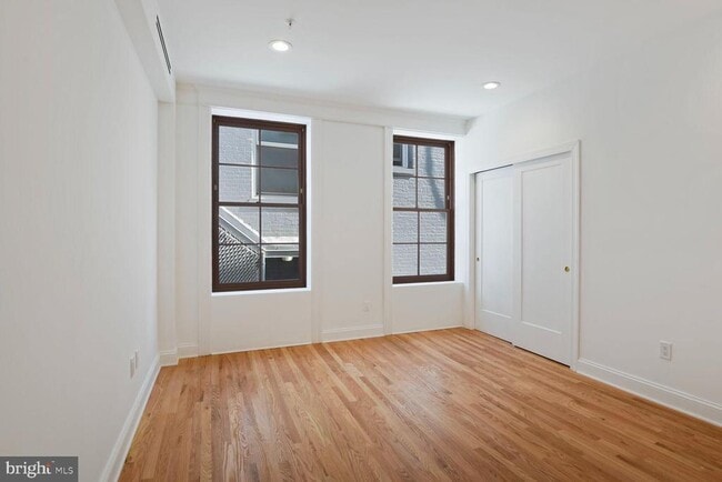 Building Photo - 1351 Wisconsin Ave NW