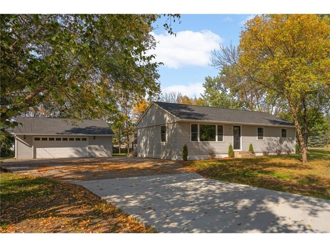 Building Photo - 15240 Kangaroo St NW