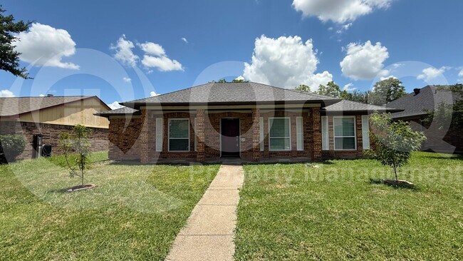 Primary Photo - 2438 Kimberly Dr