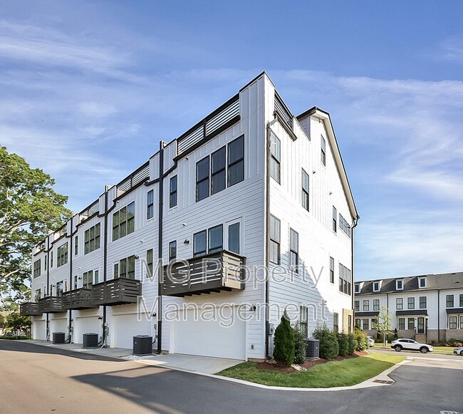 Building Photo - 11935 Fiddlers Roof Ln