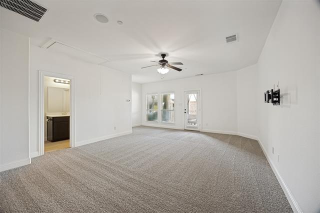 Building Photo - 7919 Parkwood Blvd