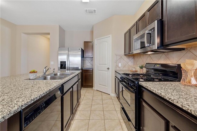 Building Photo - 1705 Deodara Dr