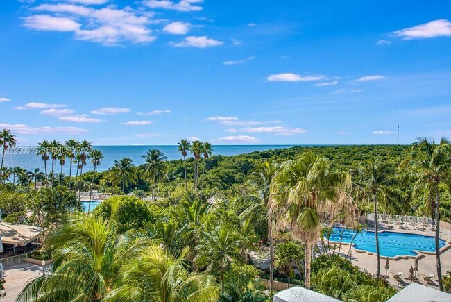 Building Photo - 1121 Crandon Blvd