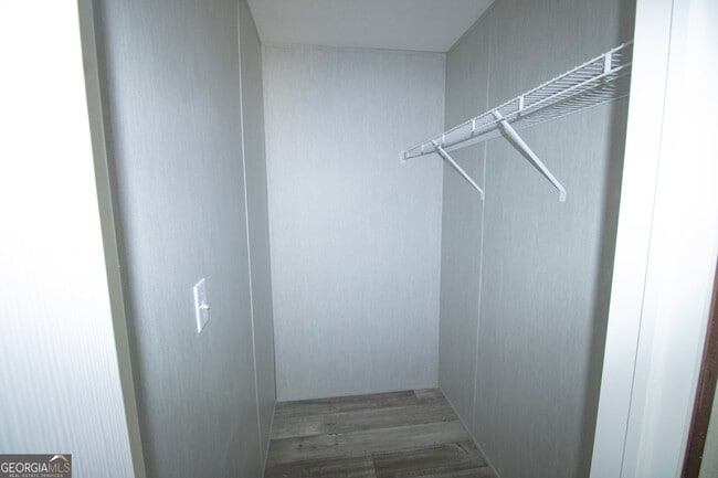 Building Photo - 1778 Zettwell Rd