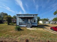 Building Photo - Nice 5BD/1BA  Nice Cahokia Neighborhood, M...