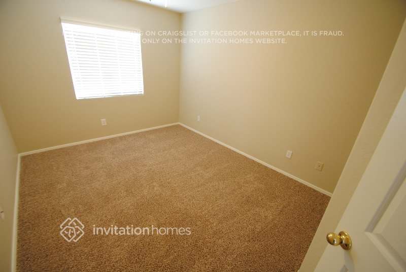 Building Photo - 328 E March St