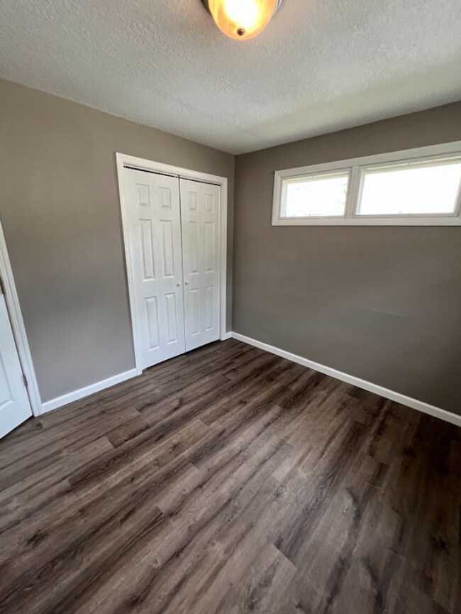 Building Photo - Schedule a Showing Today!!!