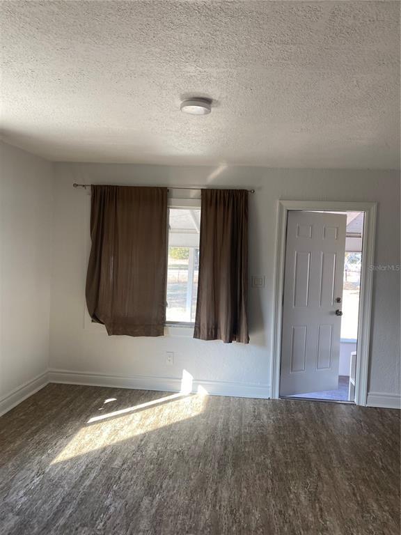 Building Photo - 2302 Cochran St