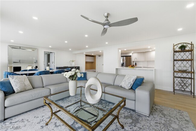 Building Photo - 4651 Gulf Shore Blvd N