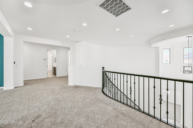 Building Photo - 14049 W Desert Hollow Dr