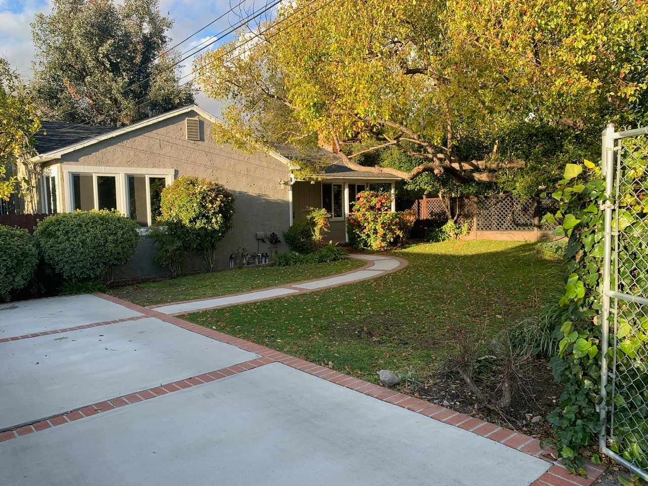 Private Front Yard - 7951 Day St