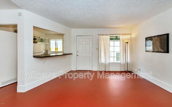 Building Photo - 2917 N 19th Ave