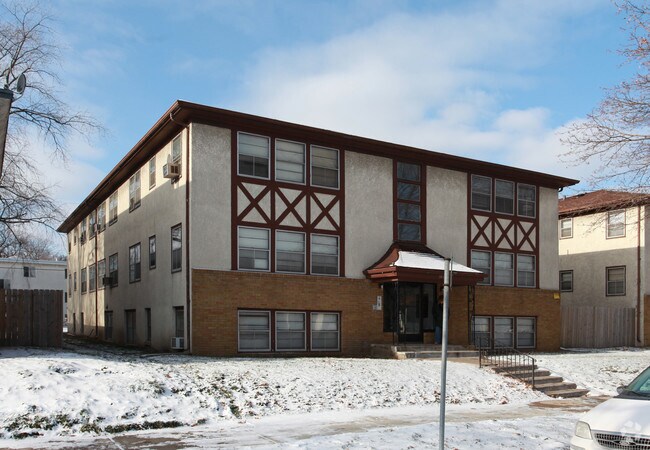 Primary Photo - 3020 31st Ave S