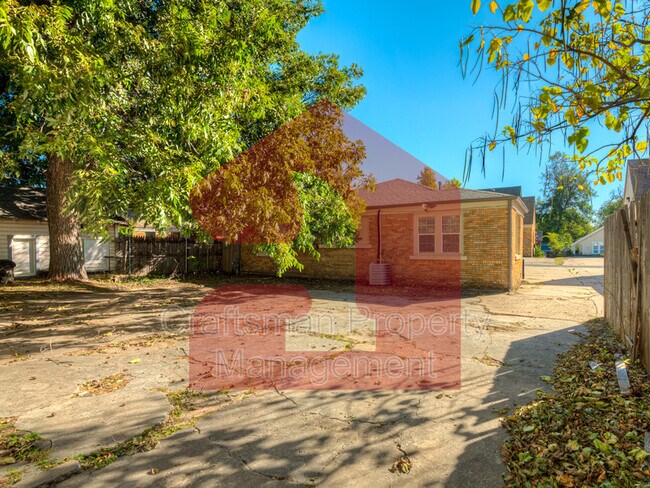 Building Photo - 2843 NW 18th St